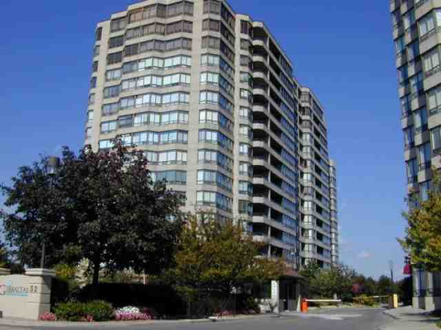 23 Sheppard Ave